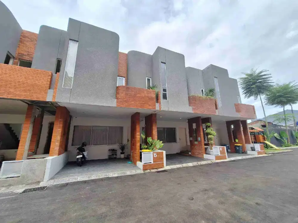 Rumah Cluster Konsep Kompaq Industrialis Dp 10 Juta Free Biaya2 di Ciputat