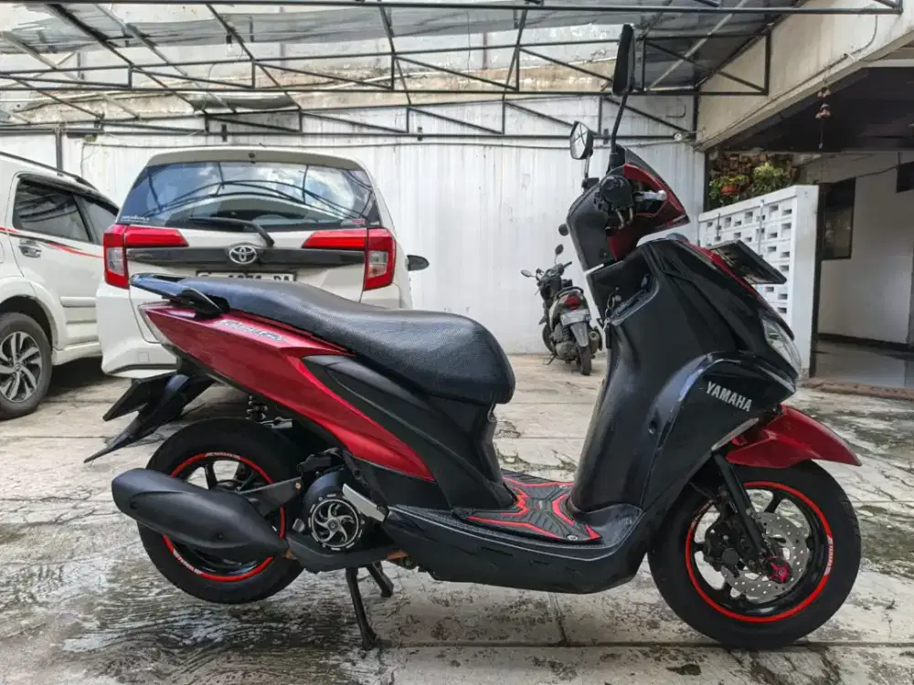 Yamaha freeGo 125 cc - Merah