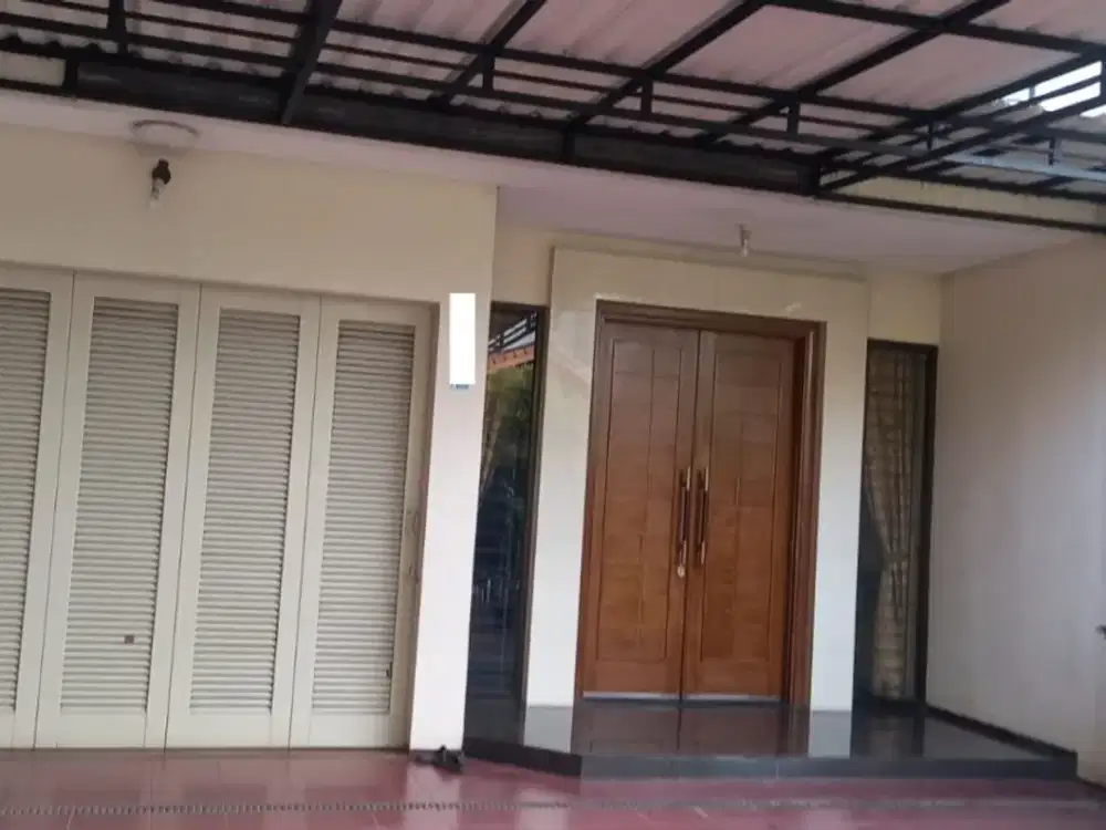 Ss.3493- Murah !! Dijual Rumah 7x25 Semi Furnish di Kelapa Kuning Pondok Kelapa Hadap Selatan