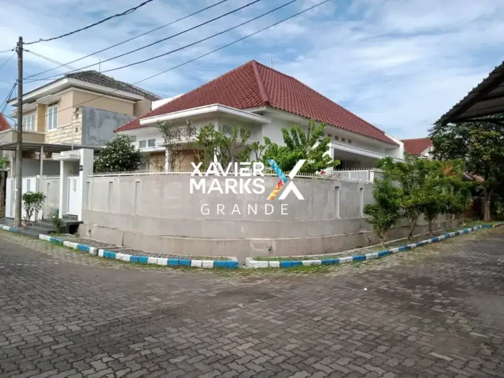 Dijual Rumah 2 Lantai di Araya Blok Depan, Tengah Kota Malang