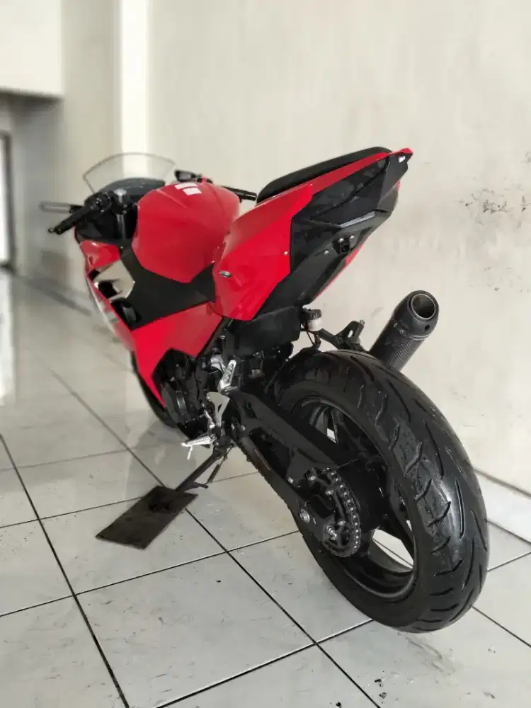 Ninja fi thn. 2023 cash. Bali dharma motor