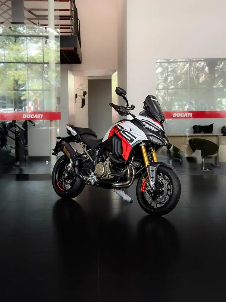 Ducati Multistrada V4 RS 2025