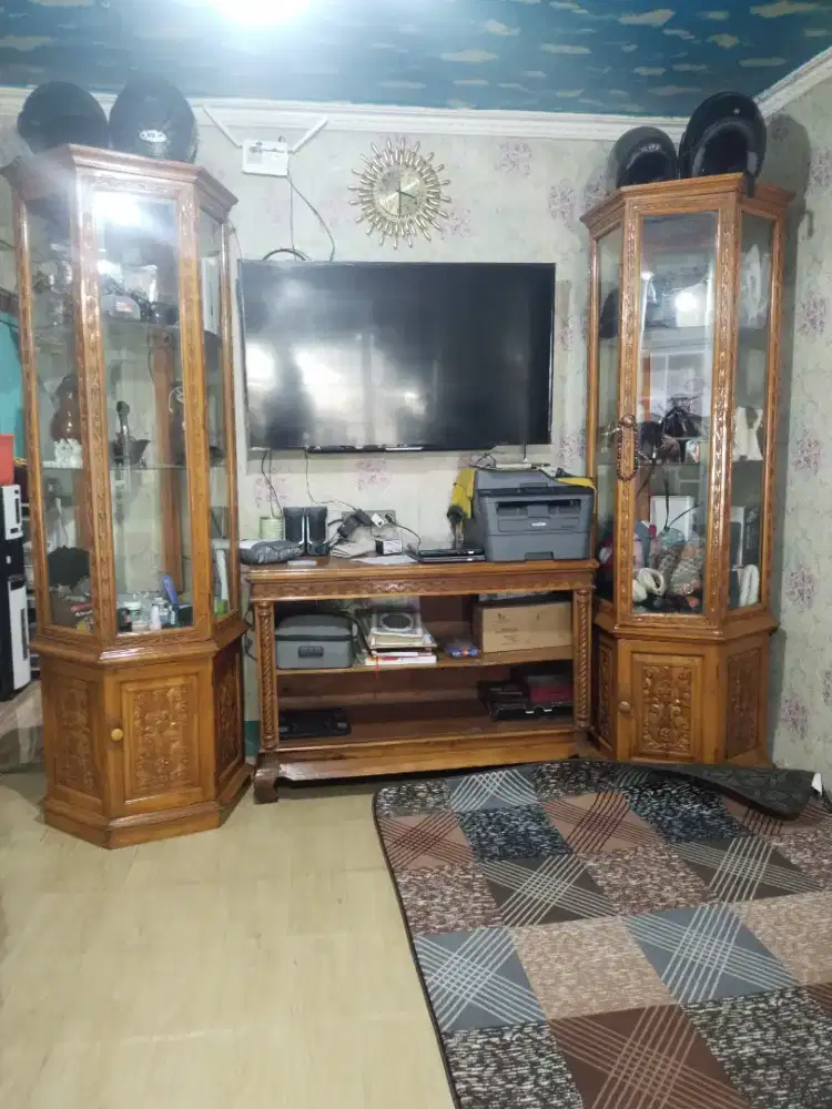 LEMARI HIAS  KAYU JATI