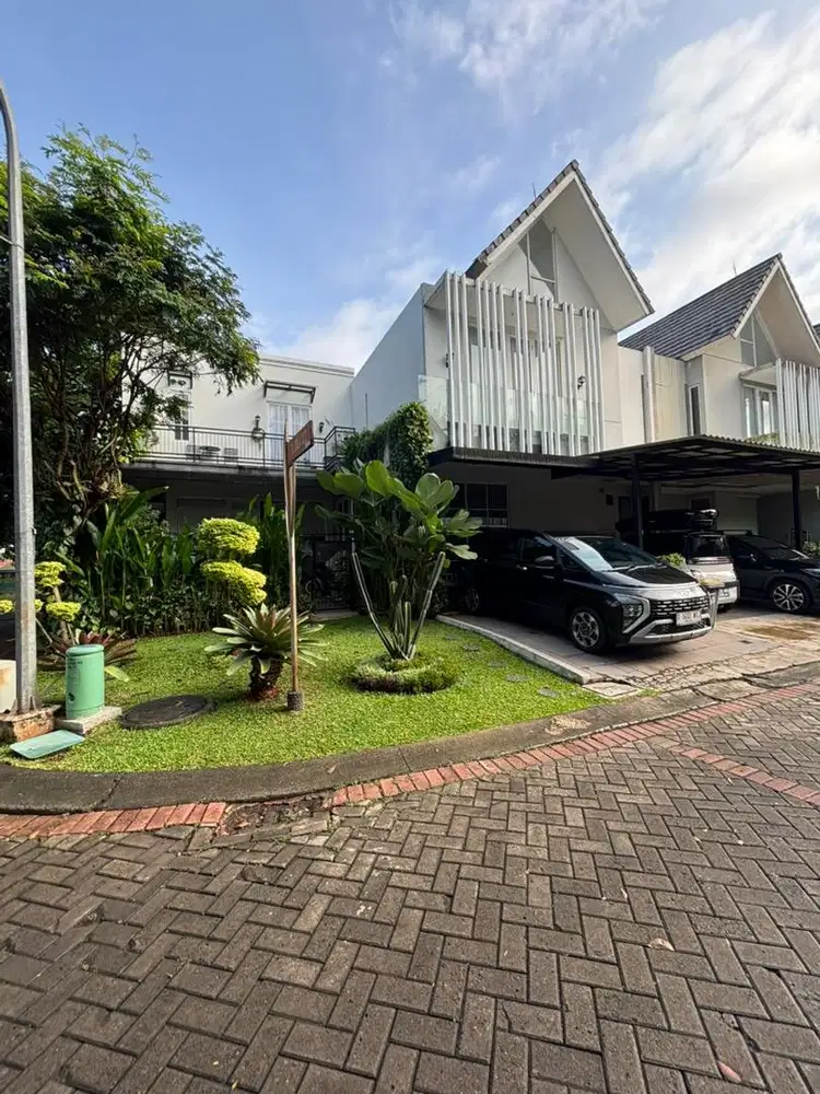 Rumah Posisi Hook Discovery Bintaro
