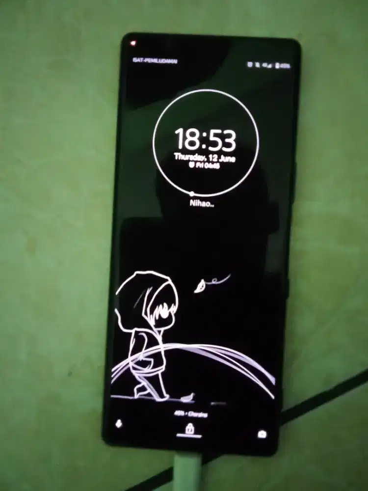 Xperia 5 warna Hitam batangan