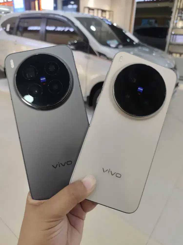 VIVO X300 PRO, 200MP ZEISS APO Telephoto Camera