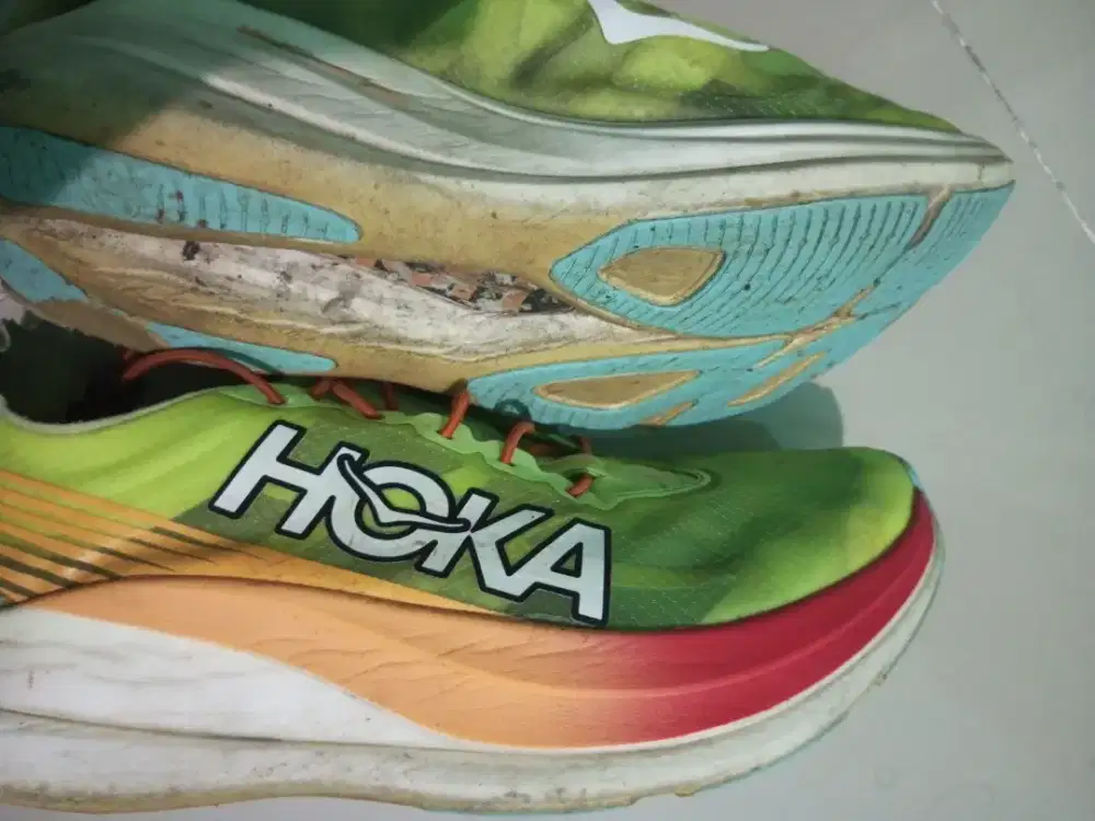Jual Sepatu Olahraga 2Hoka Rocket X 2