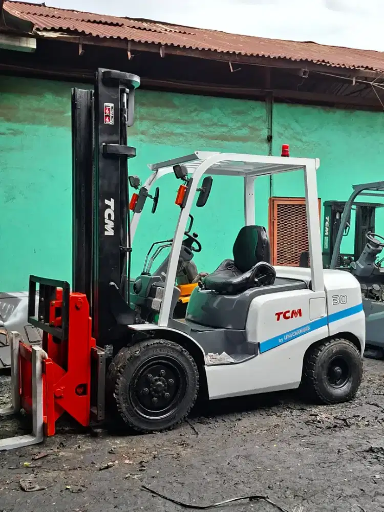 Forklift TCM 3 Ton,Tiang 4 Meter,Manual,Tahun 2020 (Plus Hingfork)