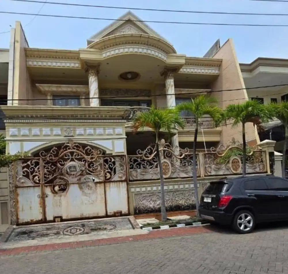 Dijual Rumah Mewah Classic Dharmahusada 2 Lantai Double Row Siap Huni