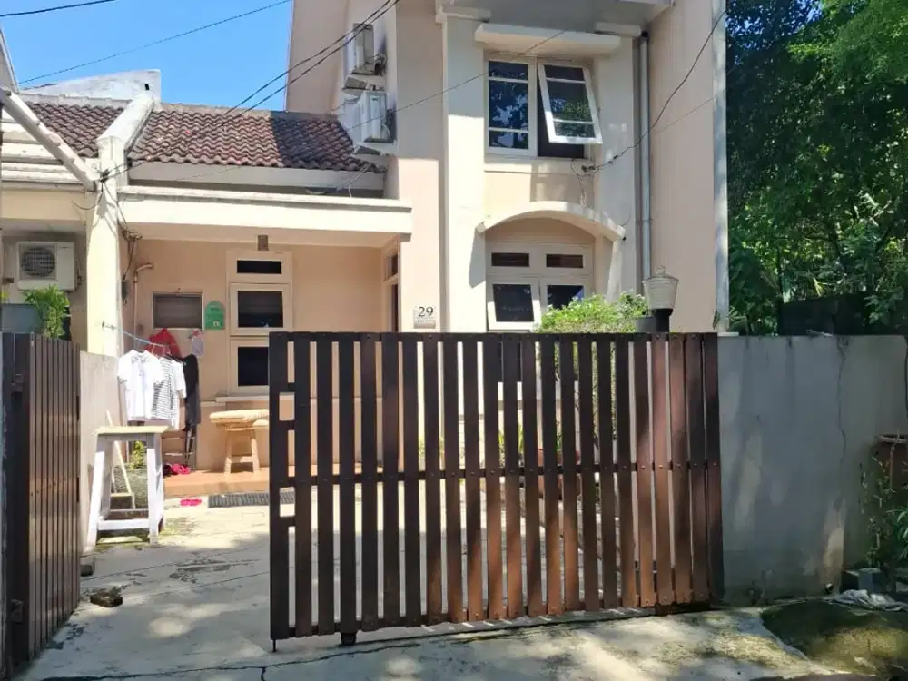 Dijual Rumah Sektor 7B Gading Serpong Siap Huni Free AC