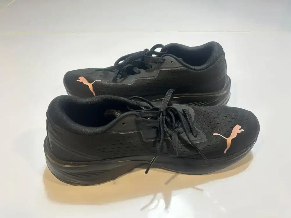Sepatu Puma Flyer Lite