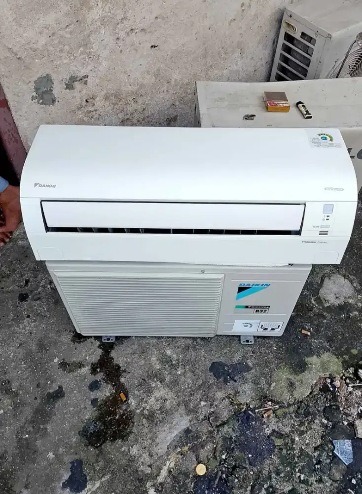 AC daikin inverter 3/4 masih ori dan mulus dijamin nyeees