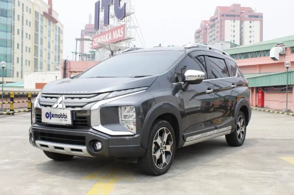 TDP 11JT Mitsubishi Xpander 1.5 Cross Premium Package Bensin-AT 2020