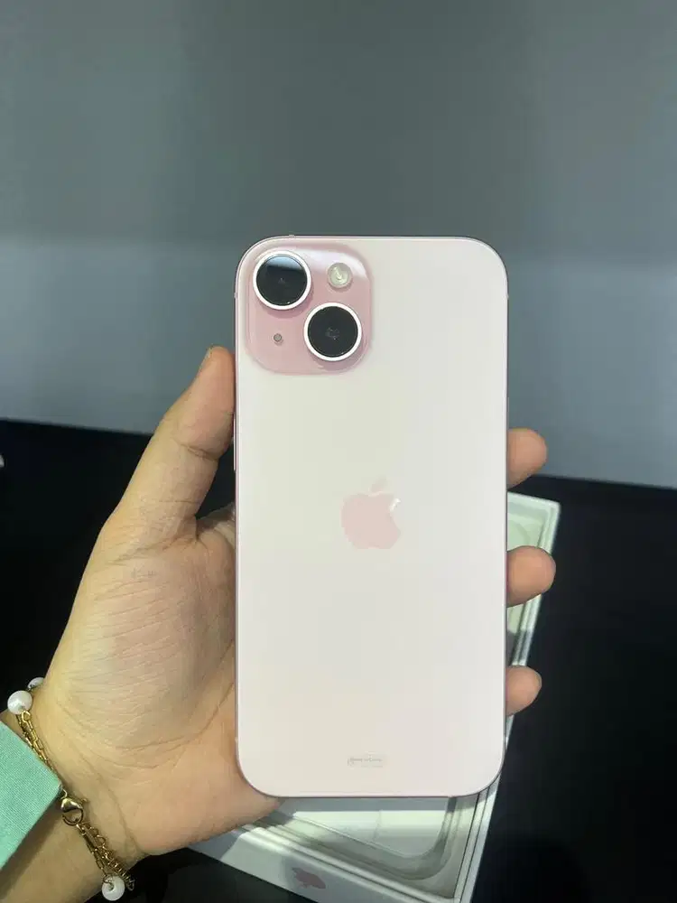 IPHONE 15 256 RESMI INDONESIA