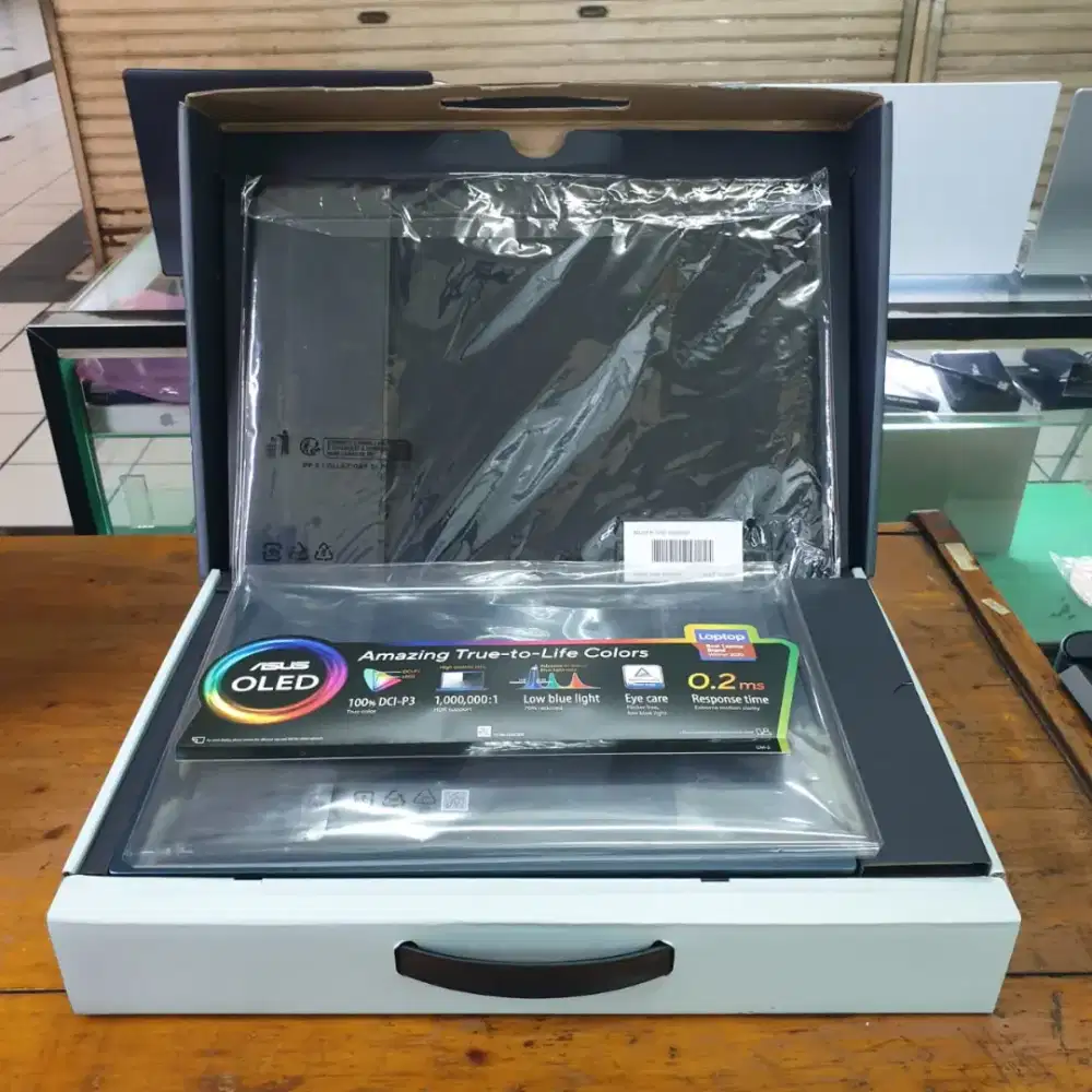 Asus ZenBook OLED UX3402ZA Core i7-1260P SSD 512GB Ram 16GB 2.8K Mulus