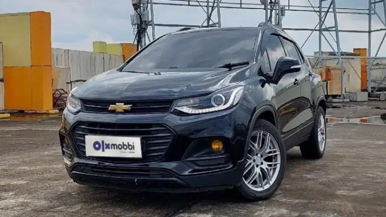 TDP 7,JT Chevrolet Trax 1.4 Premier Bensin-AT Hitam 2018