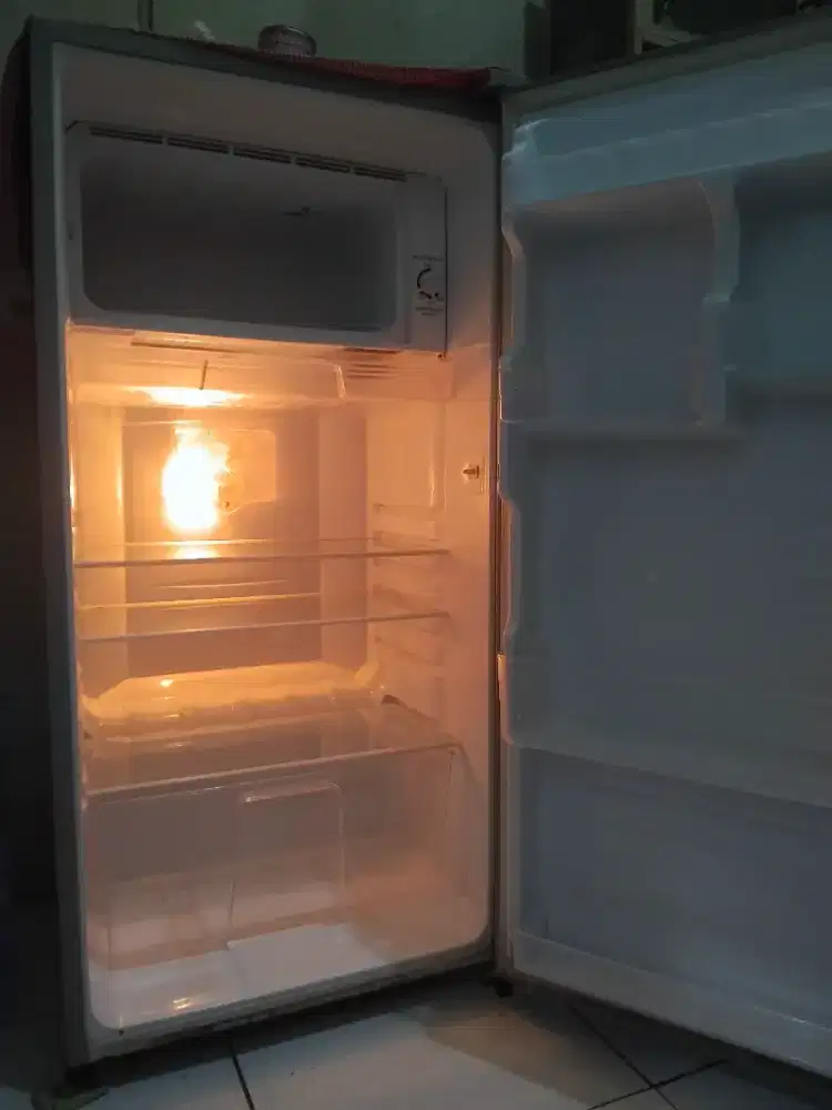 Kulkas 1 Pintu Merk Sharp