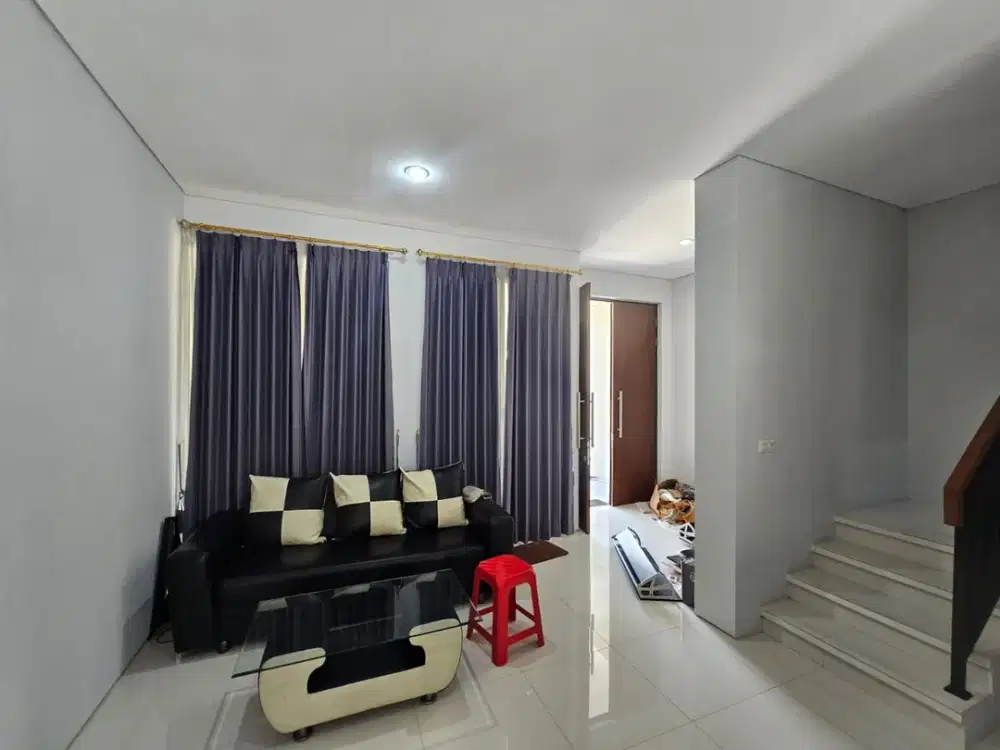 Dijual/ Disewakan Rumah di Jl. Delima Utara 3 cluster Ruby, Pondok Tjandra Indah, Sidoarjho-Fully Furnished