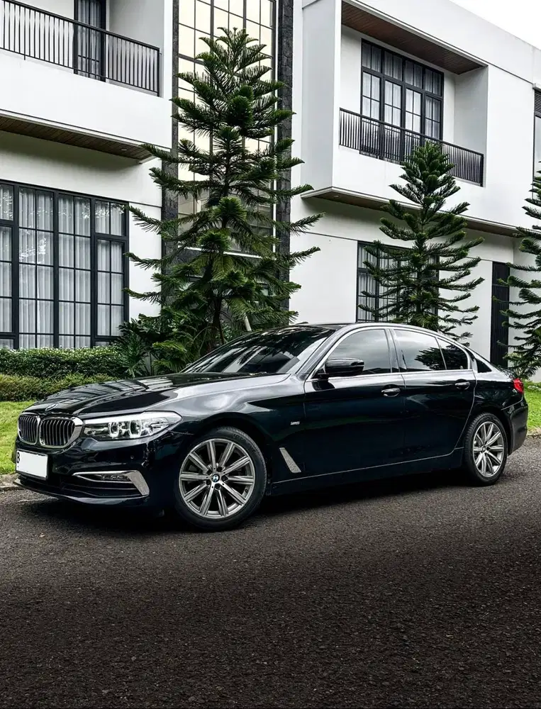 BMW G30 520d Luxury Diesel 2017 Black Hitam 2018 2016 Jual Cepat Bu