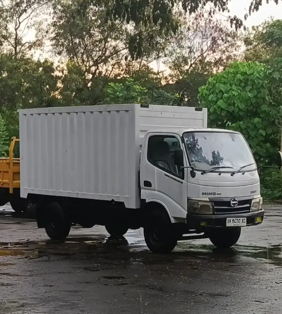 Dutro Engkel Short 110 ST 2012 Box