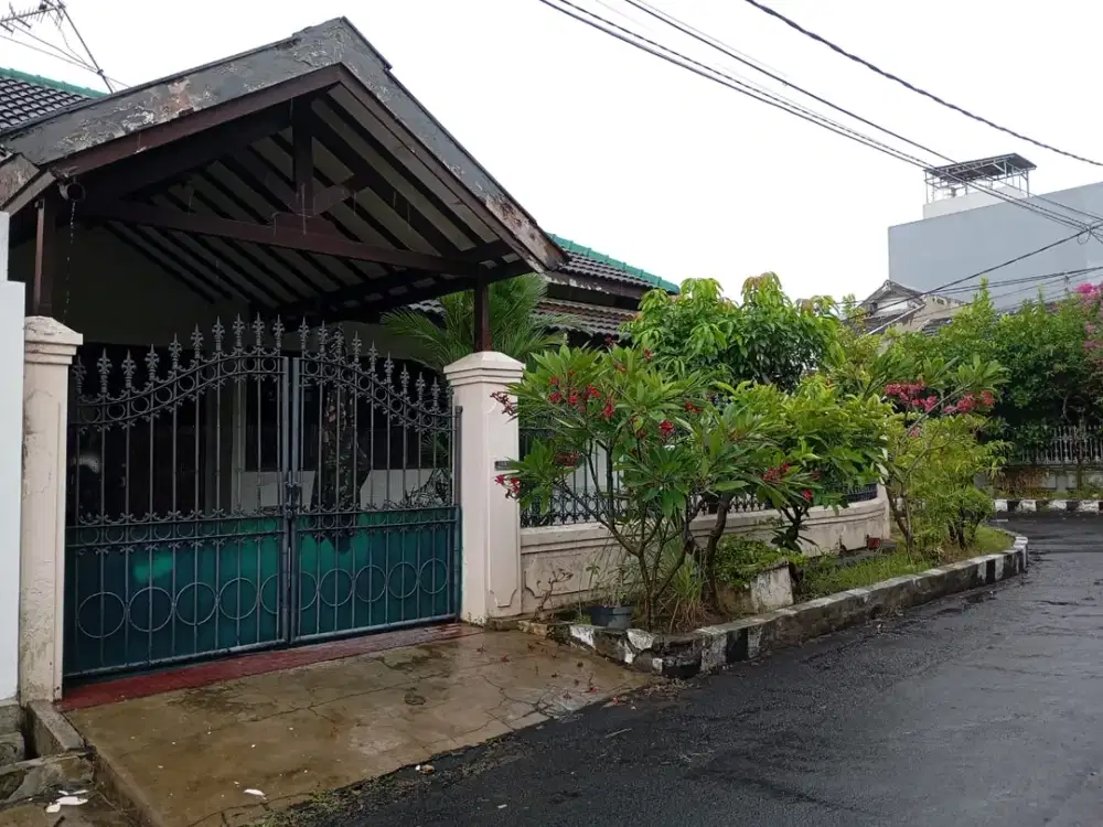Dijual Rumah Hook di Darmo Baru Barat