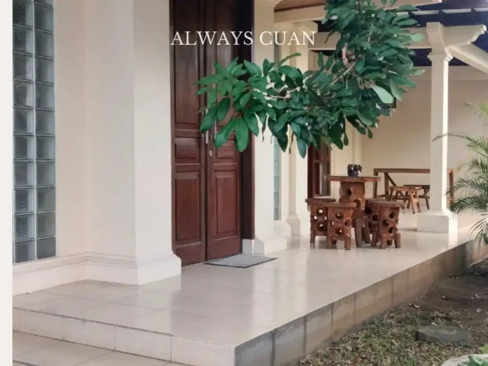 rumah 2 lantai dengan 5 kamar ridur dan 5 kamar mandi dijual