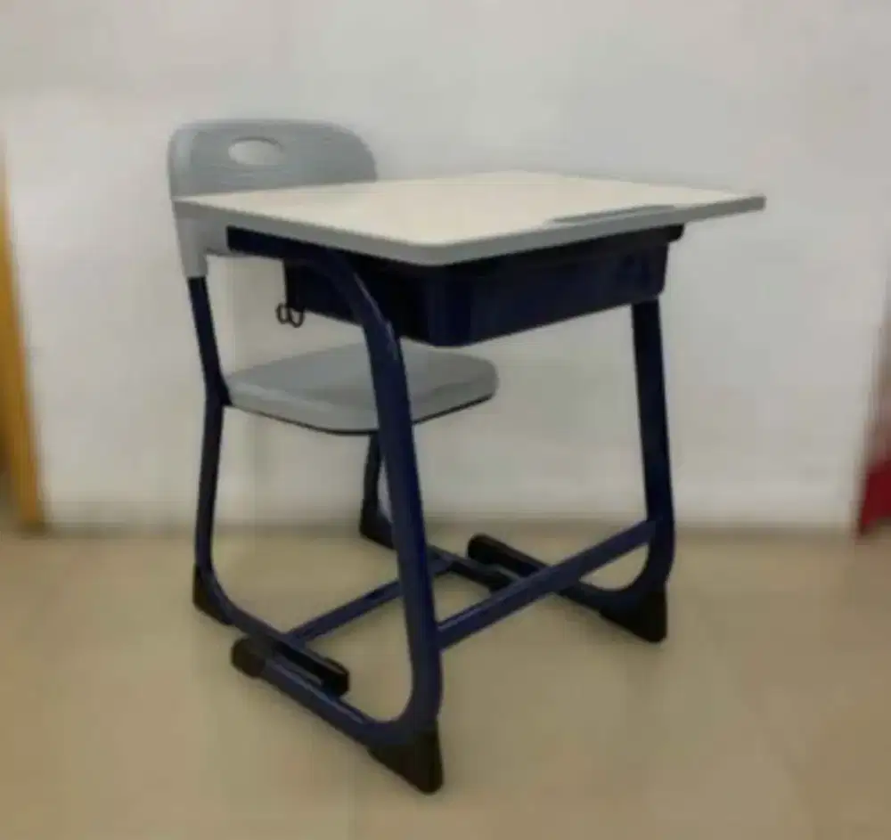 SET MEJA & KURSI SEKOLAH AURIC