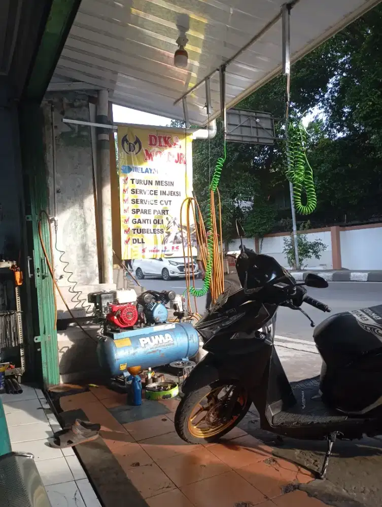 Servis motor panggilan