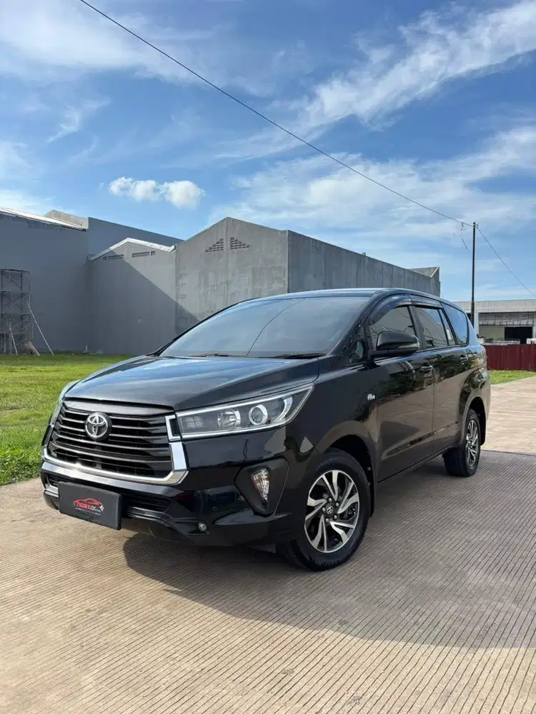 Toyota Innova Reborn 2.0 V Facelift 2021 Automatic (Hitam Metalik)