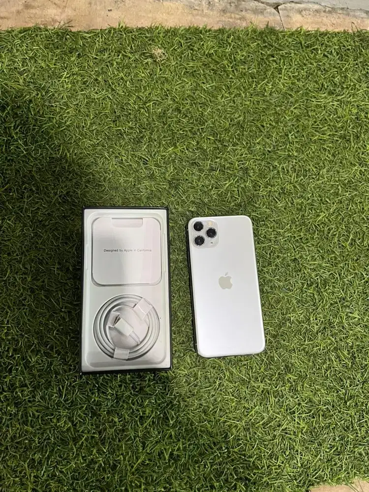 iphone 11 pro 256gb cakep yoo