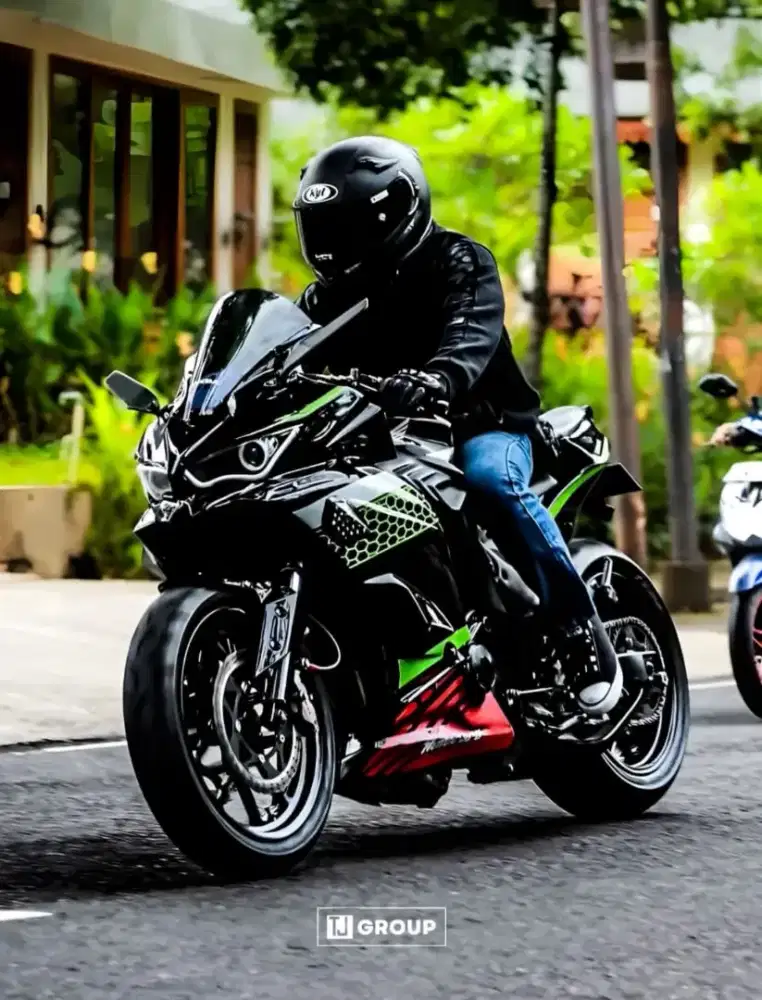 FOR SALE!! Honda CB 400 V-Tec 2 (ZX Custom)