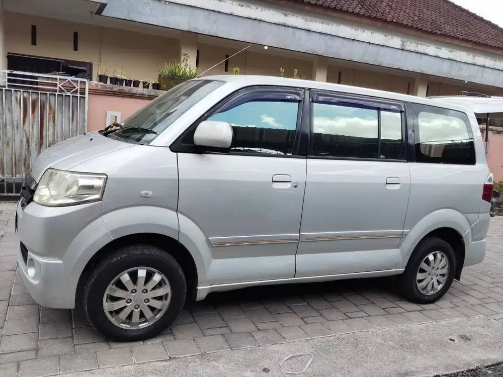 SUZUKI APV SILVER MULUS 2011