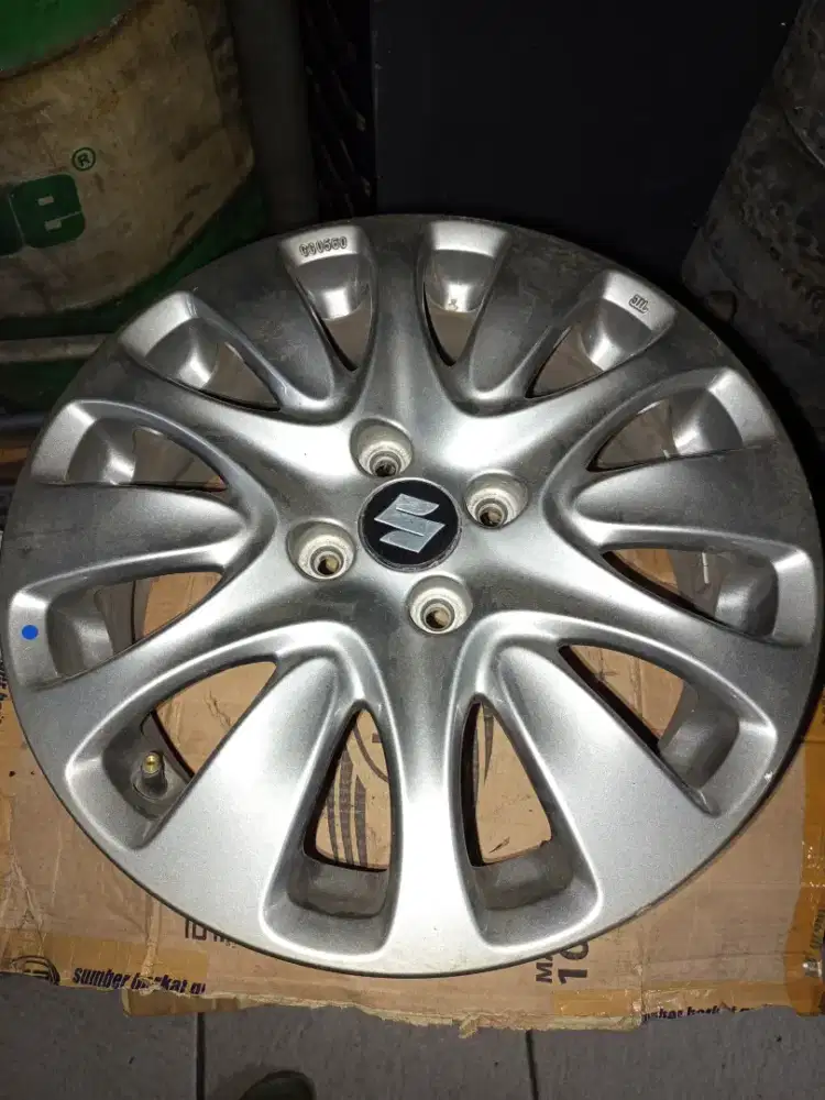 Dijual Velg R16