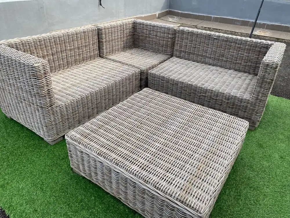 Sofa rotan asli + semua bantal