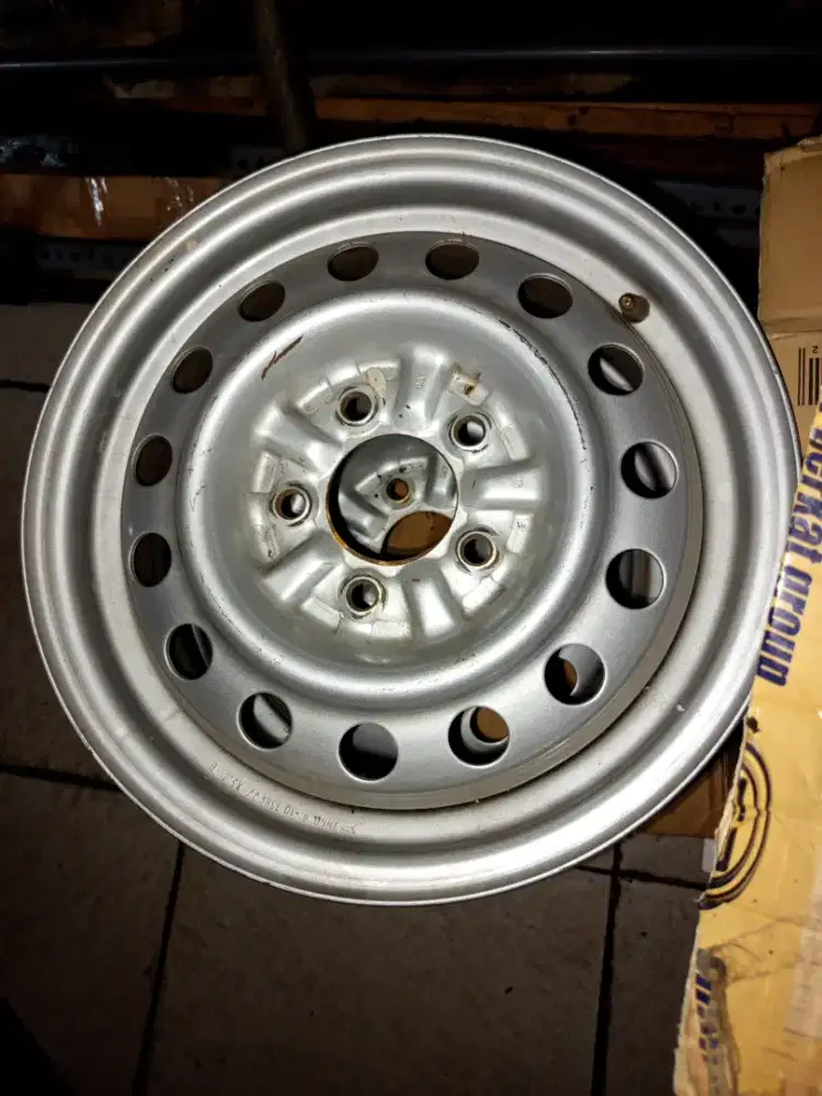 Dijual Velg Kaleng R15