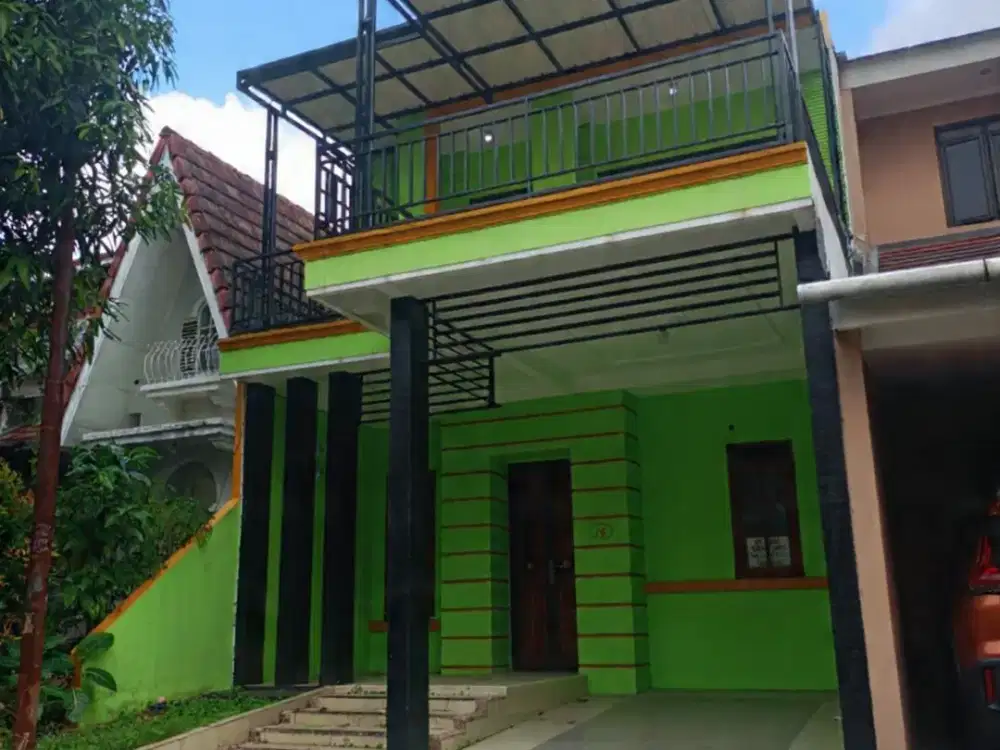 DIJUAL RUMAH MEWAH 2 LANTAI MURAH HARGA NEGO SIAP HUNI SENTUL CITY SSR939