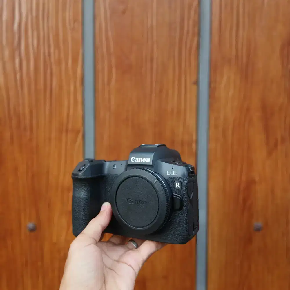 FULLFRAME CANON EOS R BLACK FULLSETBOX