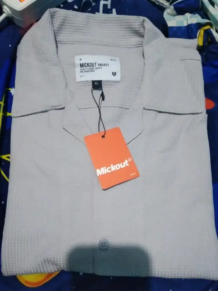 Di jual jual kemaja cwek bisa cowok juga