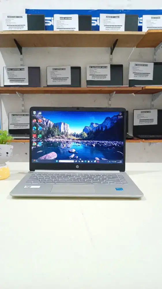 Laptop bekas HP 14s-DQ5115TU Intel Core i3-1215U (Gen 12)