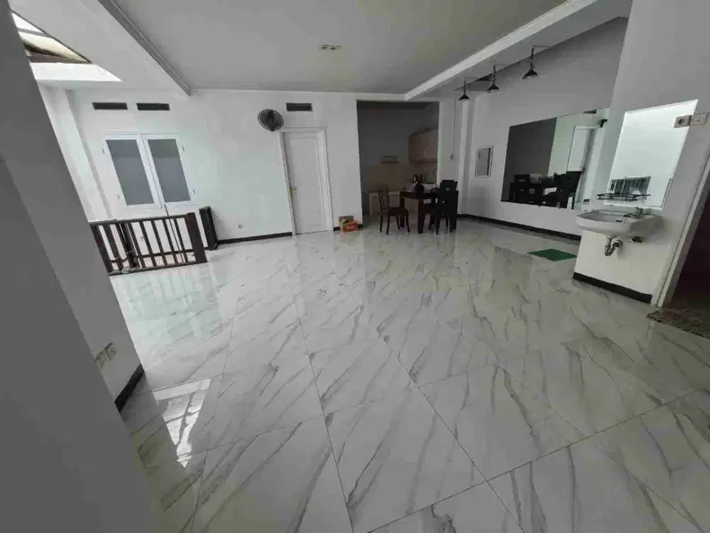 Disewakan Rumah Semi Furnished Tatar Jingganagara KBP