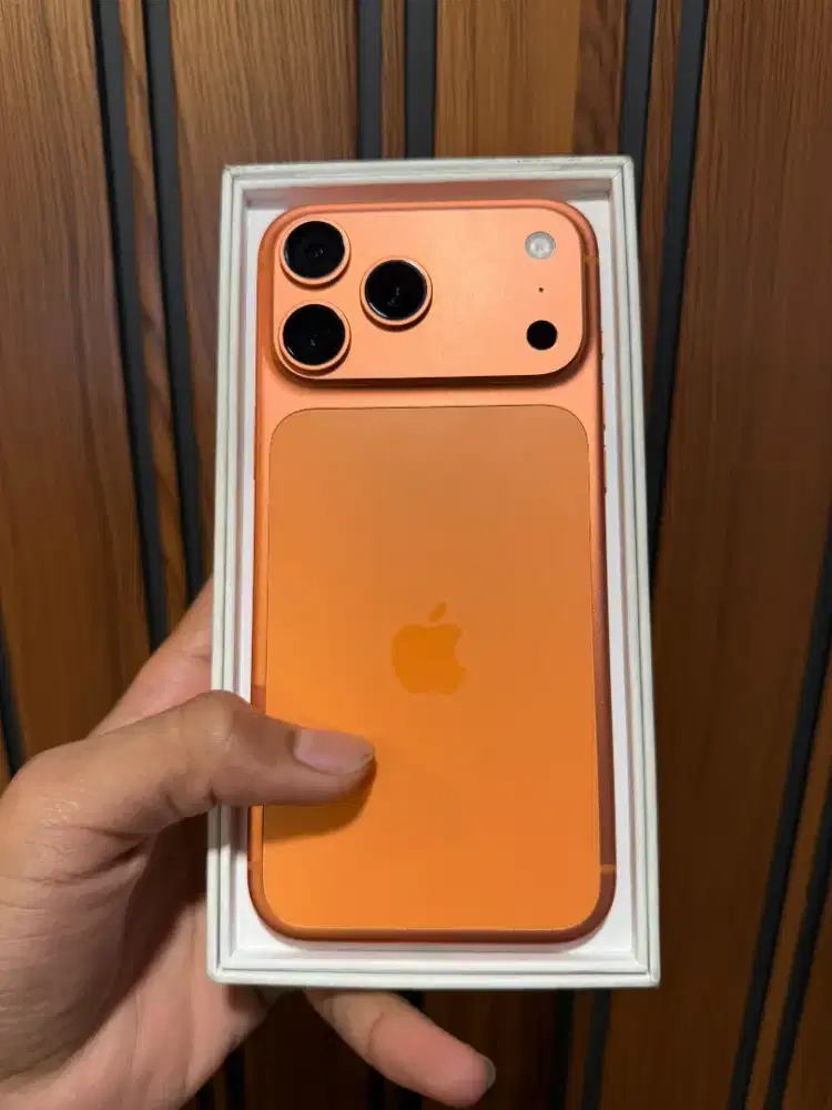 iPhone 17 pm cosmic orange 256gb iBox