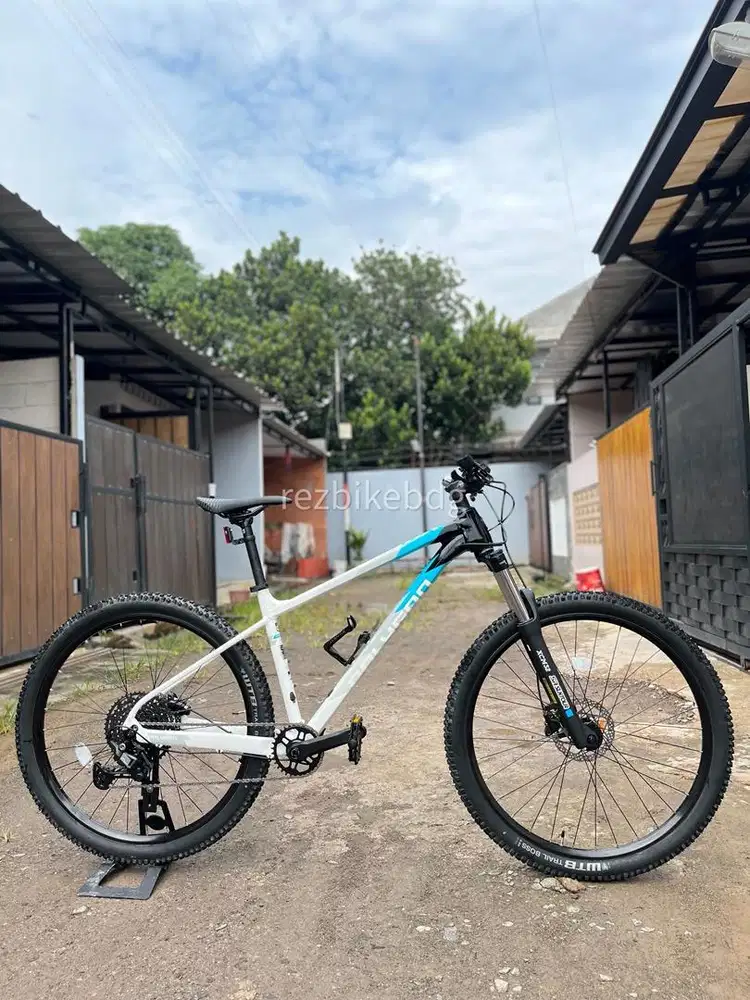 Polygon Xtrada 5 2025 M 27,5 Like New