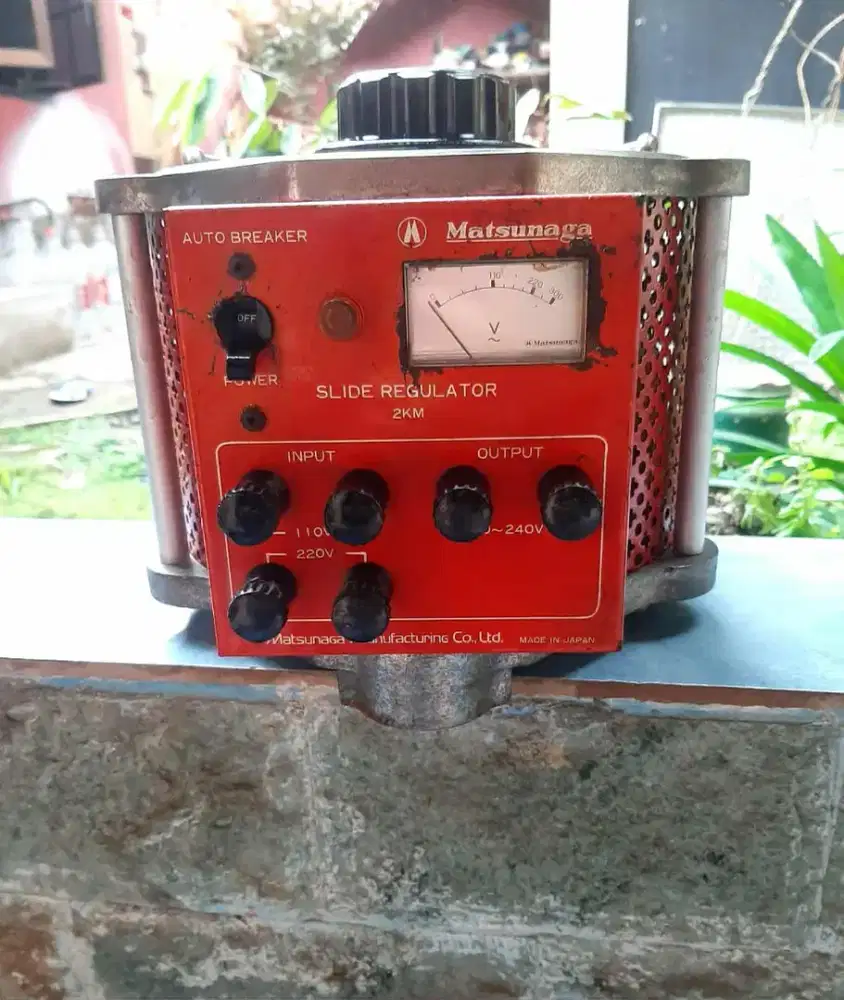 Stavol/regulator MATSUNAGA
[2kva/2000watt]
Made in JAPAN