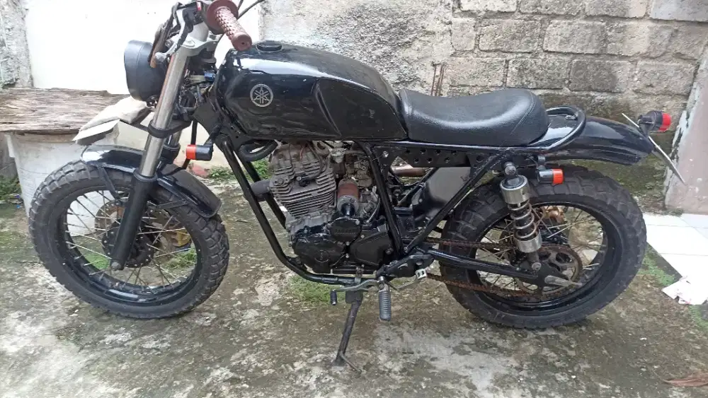 Di jual motor custom scorpio