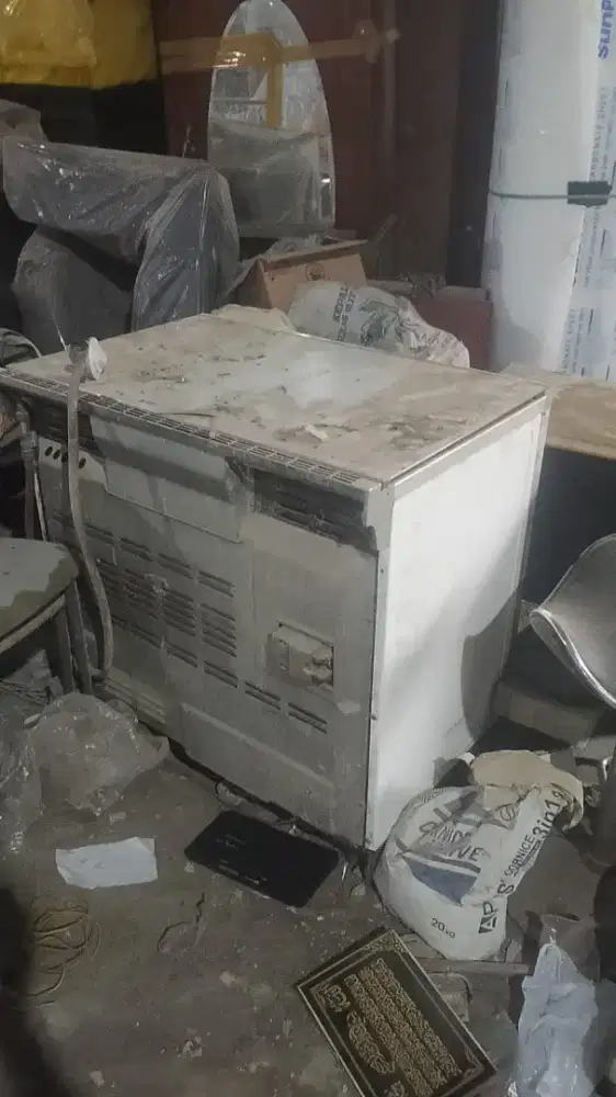 Jual beli barang2 bekas