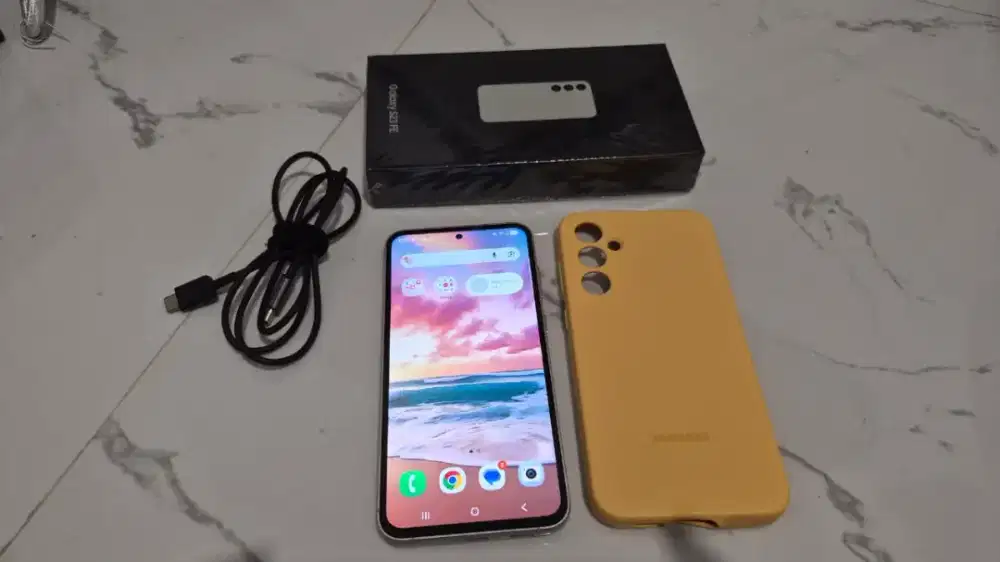 Samsung S23 FE 5G 256GB Putih Fullset