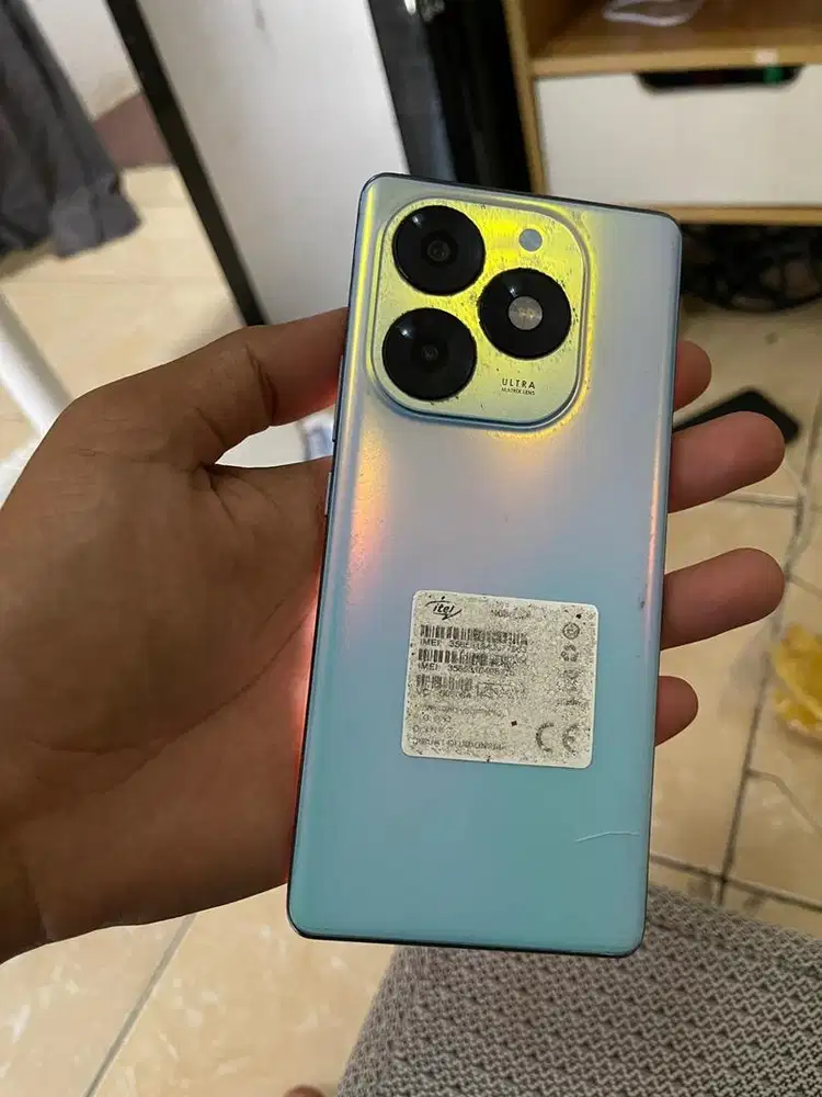 Itel s23 plus layar lengkung