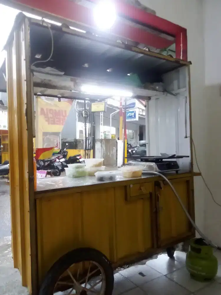 Gerobak bekas dijual