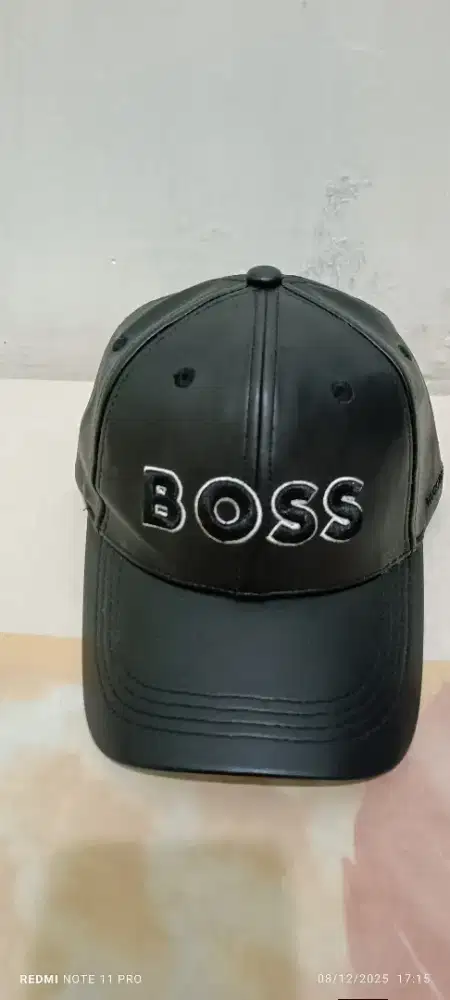 Topi kulit H*G* B**S
