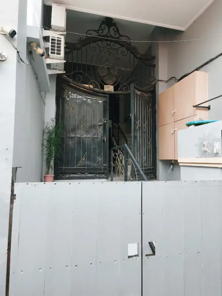 Kost nyaman. Bangunan baru